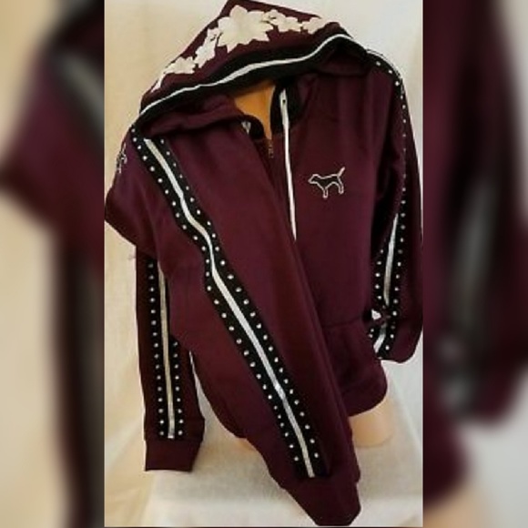 PINK Victoria's Secret Tops - 🚨Sale Tonight Only Lowest